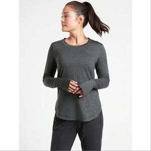Athleta Women’s Uptempo Top Medium Grey Workout Activewear Outdoor Hiking Gym
